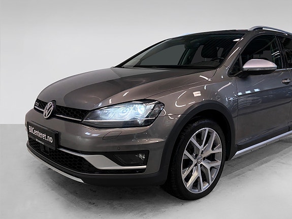 Volkswagen Golf Alltrack 11 of 30