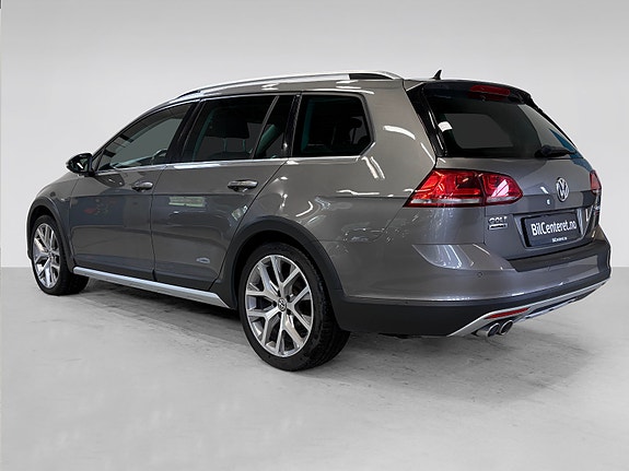 Volkswagen Golf Alltrack 9 of 30
