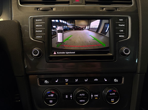 Volkswagen Golf Alltrack 23 of 30