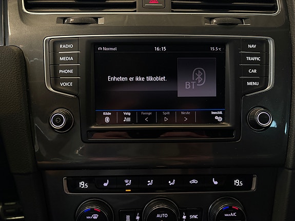 Volkswagen Golf Alltrack 24 of 30