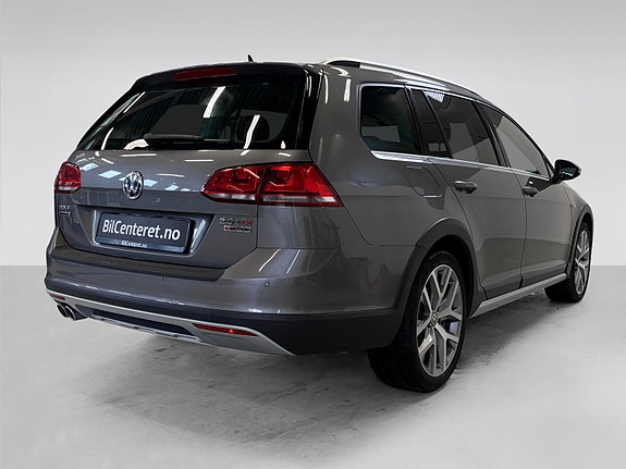 Volkswagen Golf Alltrack 5 of 5