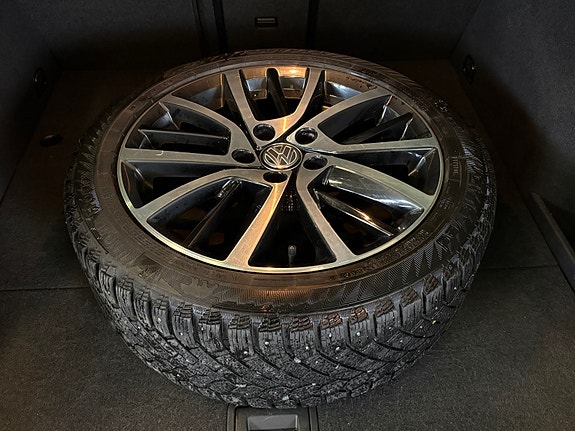 Volkswagen Golf Alltrack 29 of 30