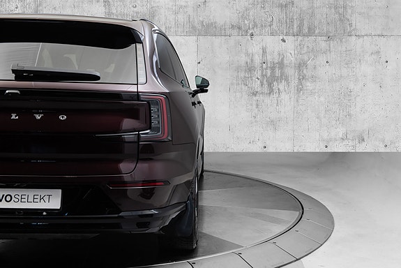 Volvo EX90 7 of 30