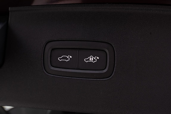 Volvo EX90 10 of 30
