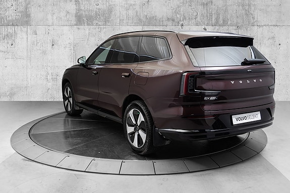 Volvo EX90 5 of 30