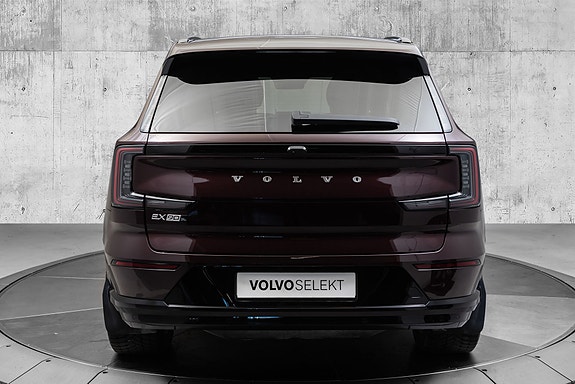 Volvo EX90 8 of 30