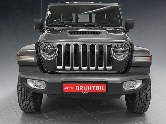 Jeep Gladiator 2 of 5