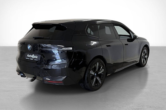 BMW iX 5 of 5