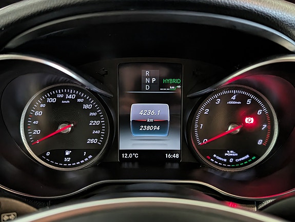Mercedes-Benz GLC350 e 15 of 27