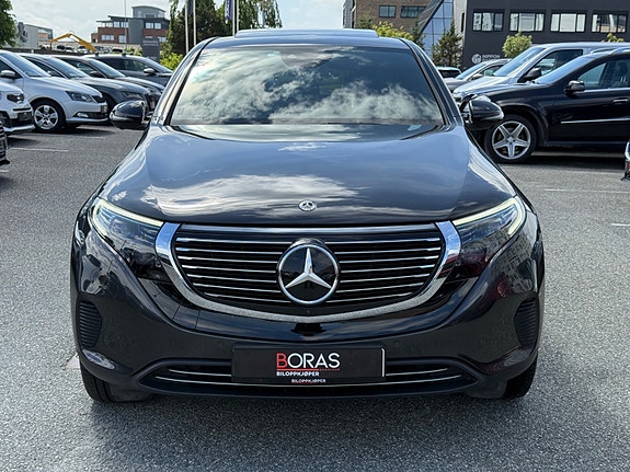 Mercedes-Benz EQC400 2 of 5