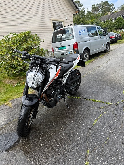 KTM 390 Duke 5 of 9