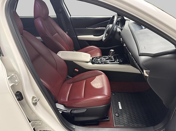 Mazda CX-30 18 of 30