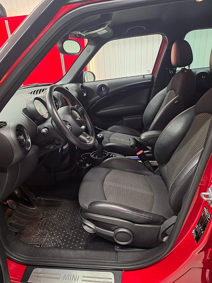 MINI Cooper 10 of 22