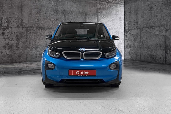 BMW i3 3 of 5