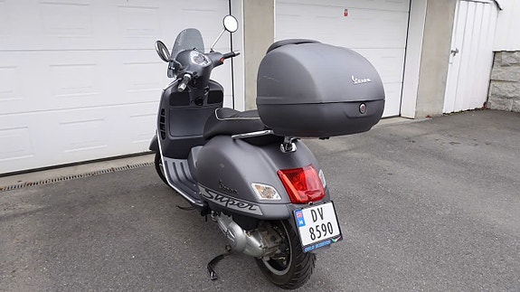 Vespa GTS 300 5 of 9