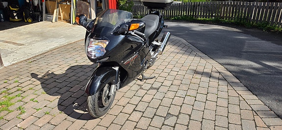 Honda CBR 1100 XX 2 of 10