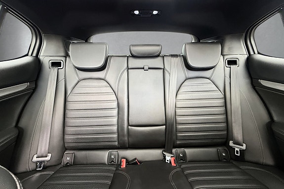 Alfa Romeo Stelvio 16 of 16