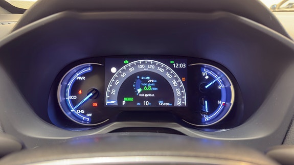 Toyota RAV4 21 of 30