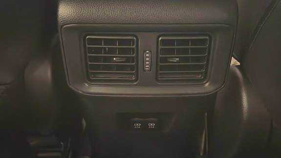 Toyota RAV4 19 of 30