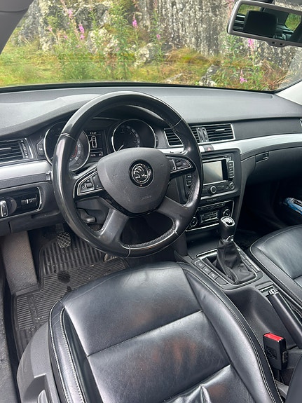 Skoda Superb 5 of 5