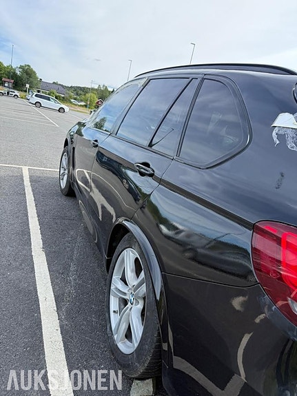 BMW X5 8 of 24