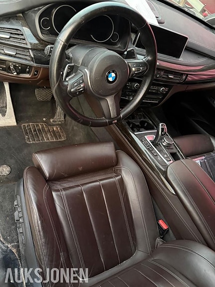 BMW X5 11 of 24