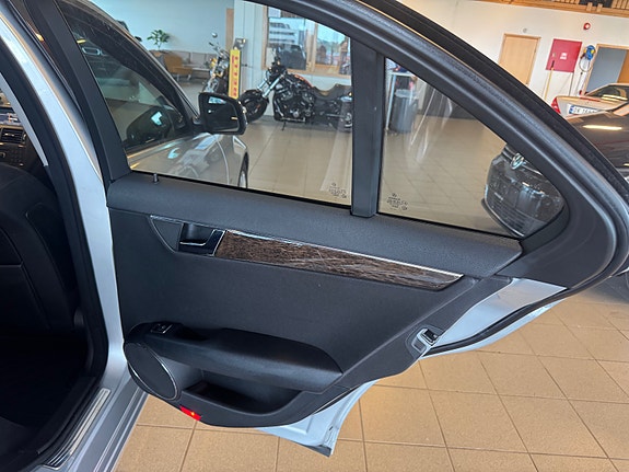 Mercedes-Benz C220 d 18 of 22