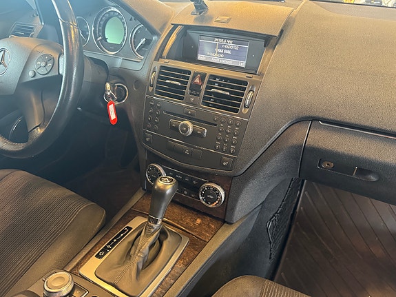 Mercedes-Benz C220 d 15 of 22