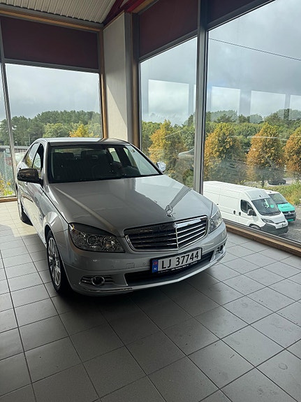 Mercedes-Benz C220 d 11 of 22