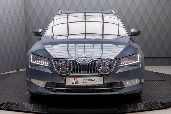 Skoda Superb 4 of 5