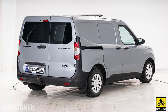 Ford Transit Courier 4 of 5