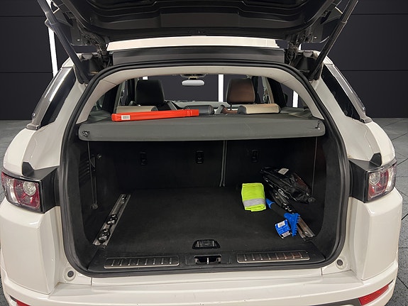 Land Rover Range Rover 26 of 26