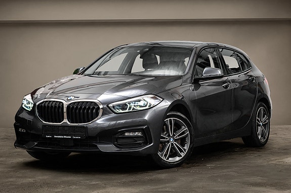 BMW 120d 3 of 5