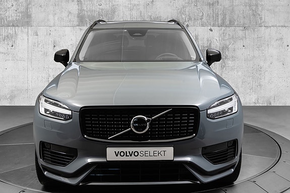 Volvo XC90 4 of 5