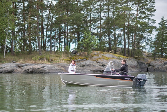 Buster S1 med Yamaha 30 hk - Enkel sidekonsoll for fritid og transport 4 of 4