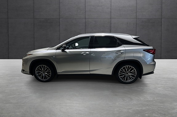 Lexus RX450h 2 of 5