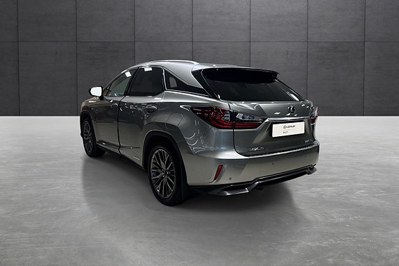 Lexus RX450h 3 of 5