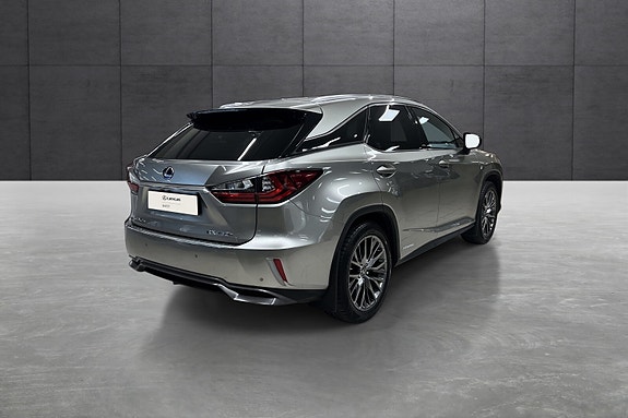 Lexus RX450h 5 of 5