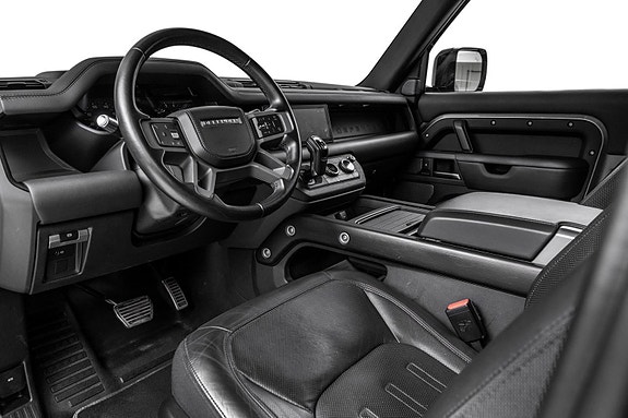 Land Rover Defender 90 6 of 30