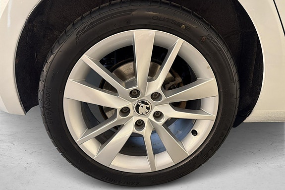 Skoda Octavia 19 of 22