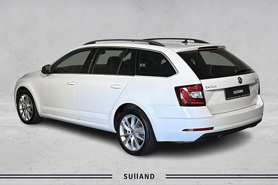 Skoda Octavia 3 of 5