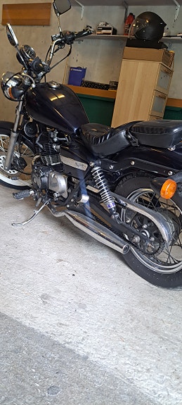 Honda CA 125 Rebel 3 of 5