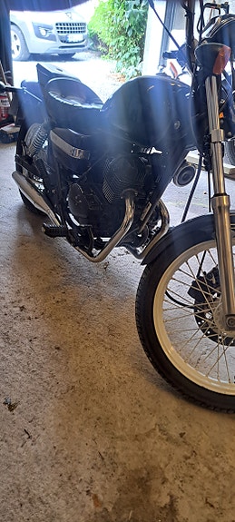 Honda CA 125 Rebel 2 of 5