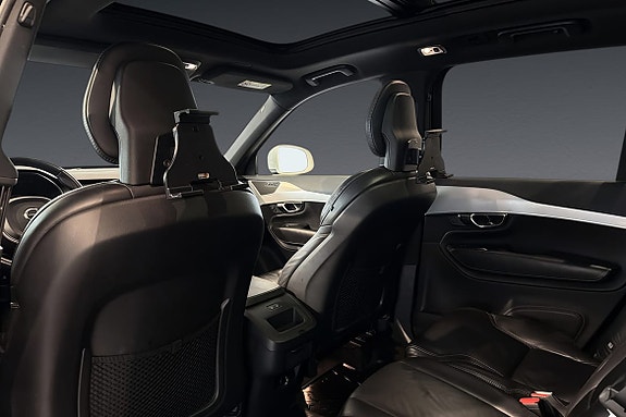 Volvo XC90 12 of 21