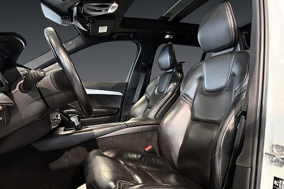 Volvo XC90 9 of 21