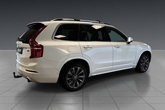 Volvo XC90 5 of 5