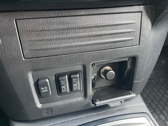 Mitsubishi Pajero 29 of 30