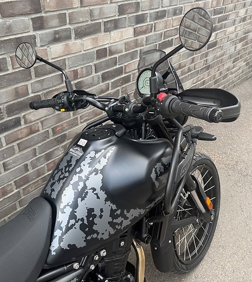 Royal Enfield Himalayan 452 5 of 8