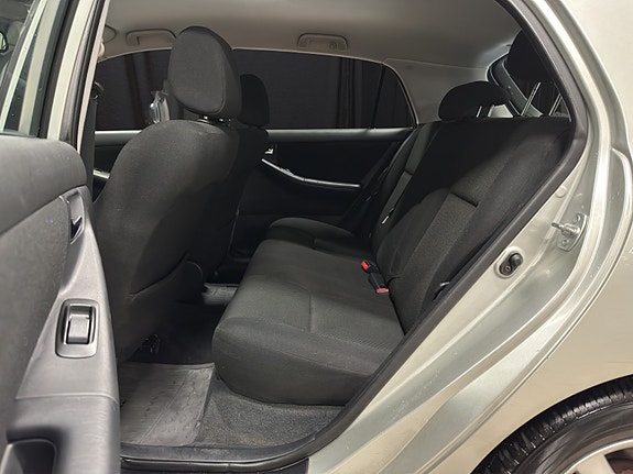 Toyota Corolla 10 of 20