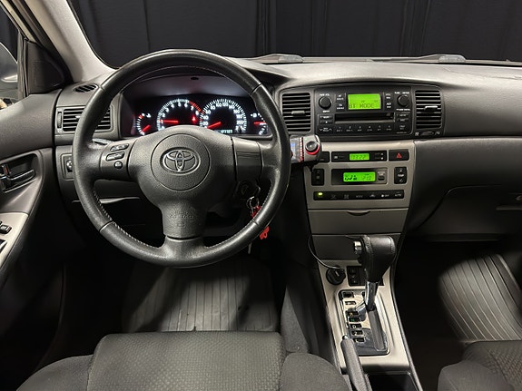 Toyota Corolla 13 of 20